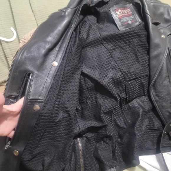 HEAVY leather jacket - Picture 6 of 10